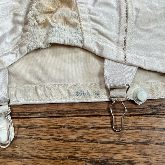 1950s Bien Jolie Open Bottom Girdle Six Straps Vintage Lingerie Large - Picture 5 of 7